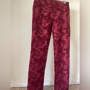 Soft Surroundings Burgundy Floral Cropped Pants